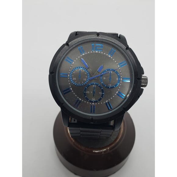 Men's watch. Black face with blue face accents. FMDAL856, IF28